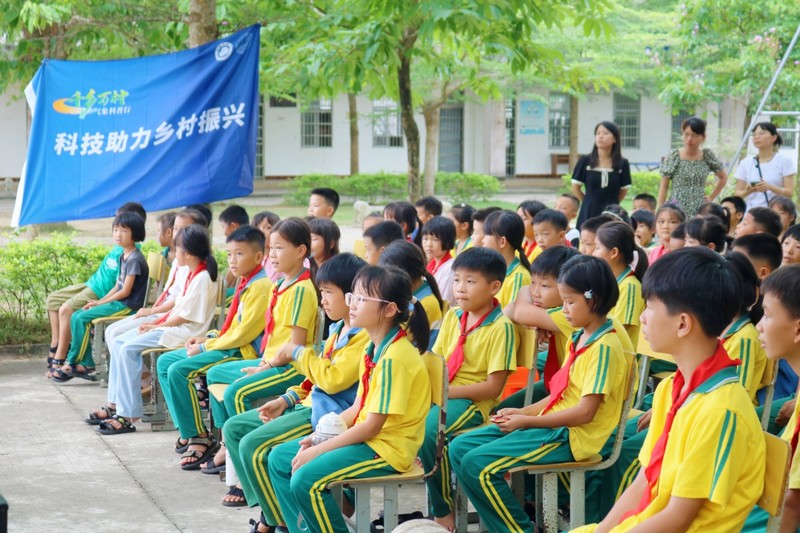 3af25687abaf346fe8e32741d39ecc1e.jpg